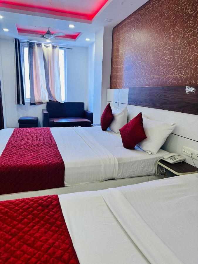 Palm Majestic At Airport Hotel New Delhi Exterior photo