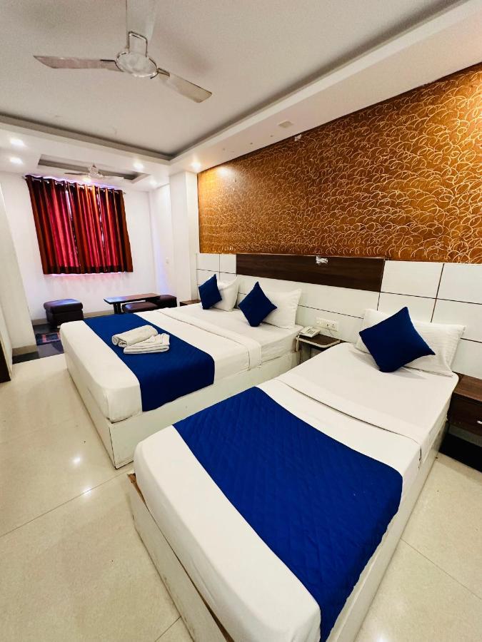 Palm Majestic At Airport Hotel New Delhi Exterior photo